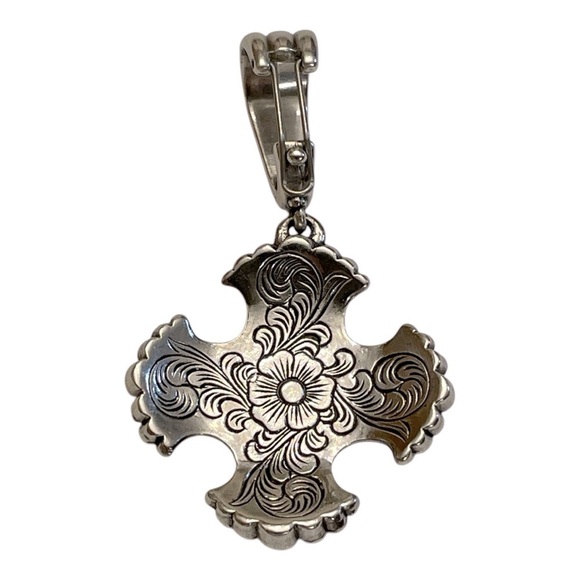 Metal Choker with Ornate Cross Pendant - Picture 5 of 8